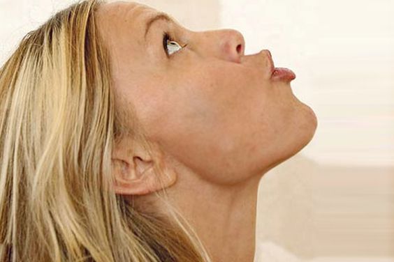 10 Yoga Exercises That Make Your Face Look Thinner 10 Yoga Exercises That Make Your Face Look Thinner