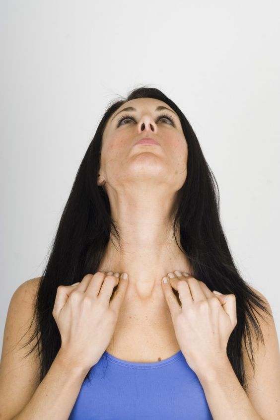 10 Yoga Exercises That Make Your Face Look Thinner 10 Yoga Exercises That Make Your Face Look Thinner