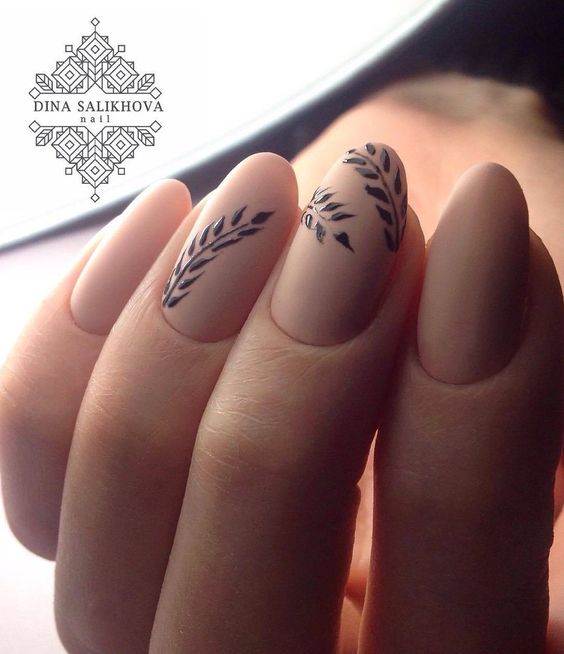 15 Gorgeous Minimalist Nail Design Ideas 15 Gorgeous Minimalist Nail Design Ideas