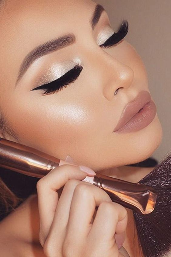 20 Glamorous Eye Makeup Looks - Hottest Makeup Trends 20 Glamorous Eye Makeup Looks - Hottest Makeup Trends