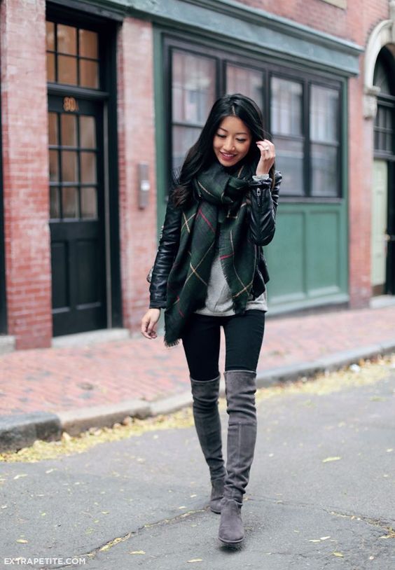 How to Wear Knee-High Boots How to Wear Knee-High Boots